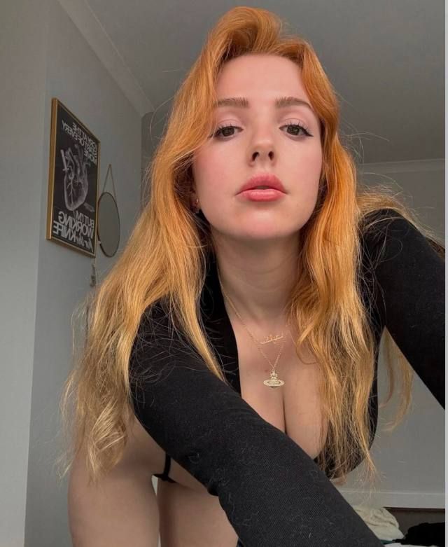 HOT🔥🌹🍁 MELANIE😻🌹🍁 - Image 3